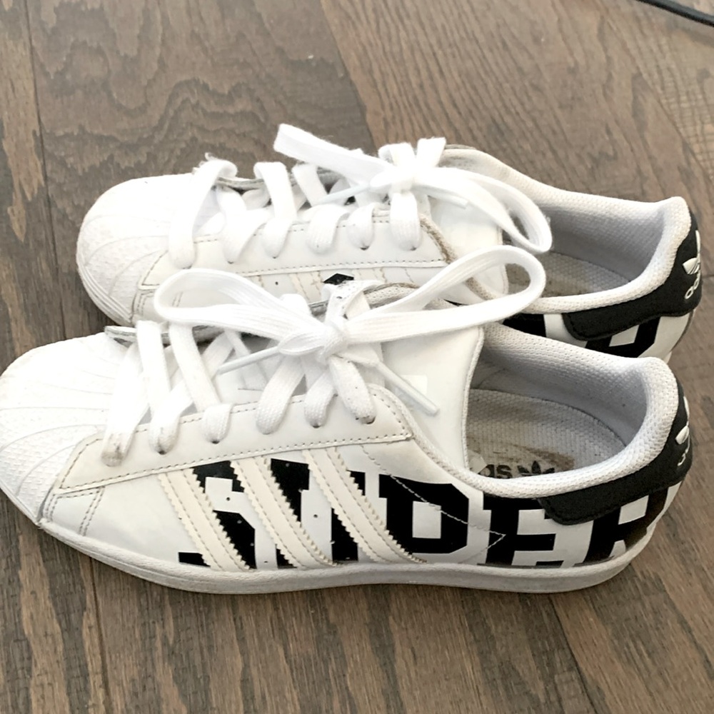 Girls Adidas Super Star Sneakers Size US4.5Y